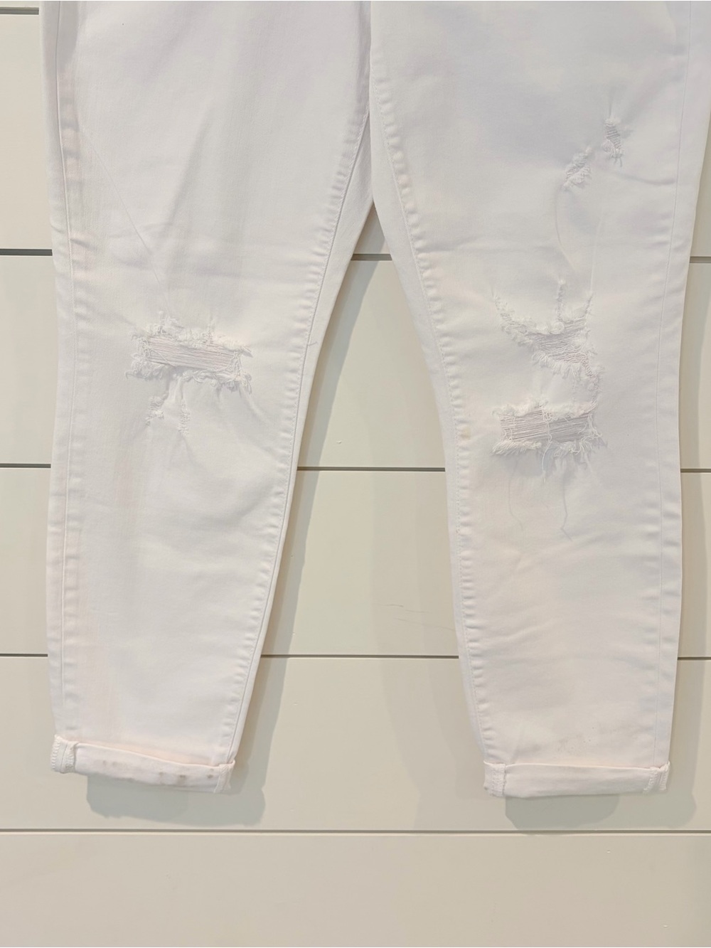Judy Blue White Distressed Boyfriend Jeans Coastal Cowgirl Y2K 11/30 - Picture 5 of 16
